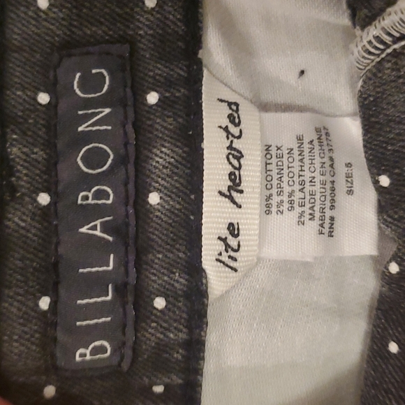 Billabong Shorts, Black, Polkadot, Cut-off, Distressed Jean Shorts. Size 5. - Picture 6 of 6